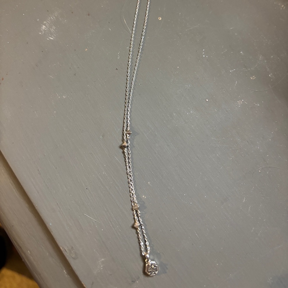 Nola Silver Minimalist Necklace